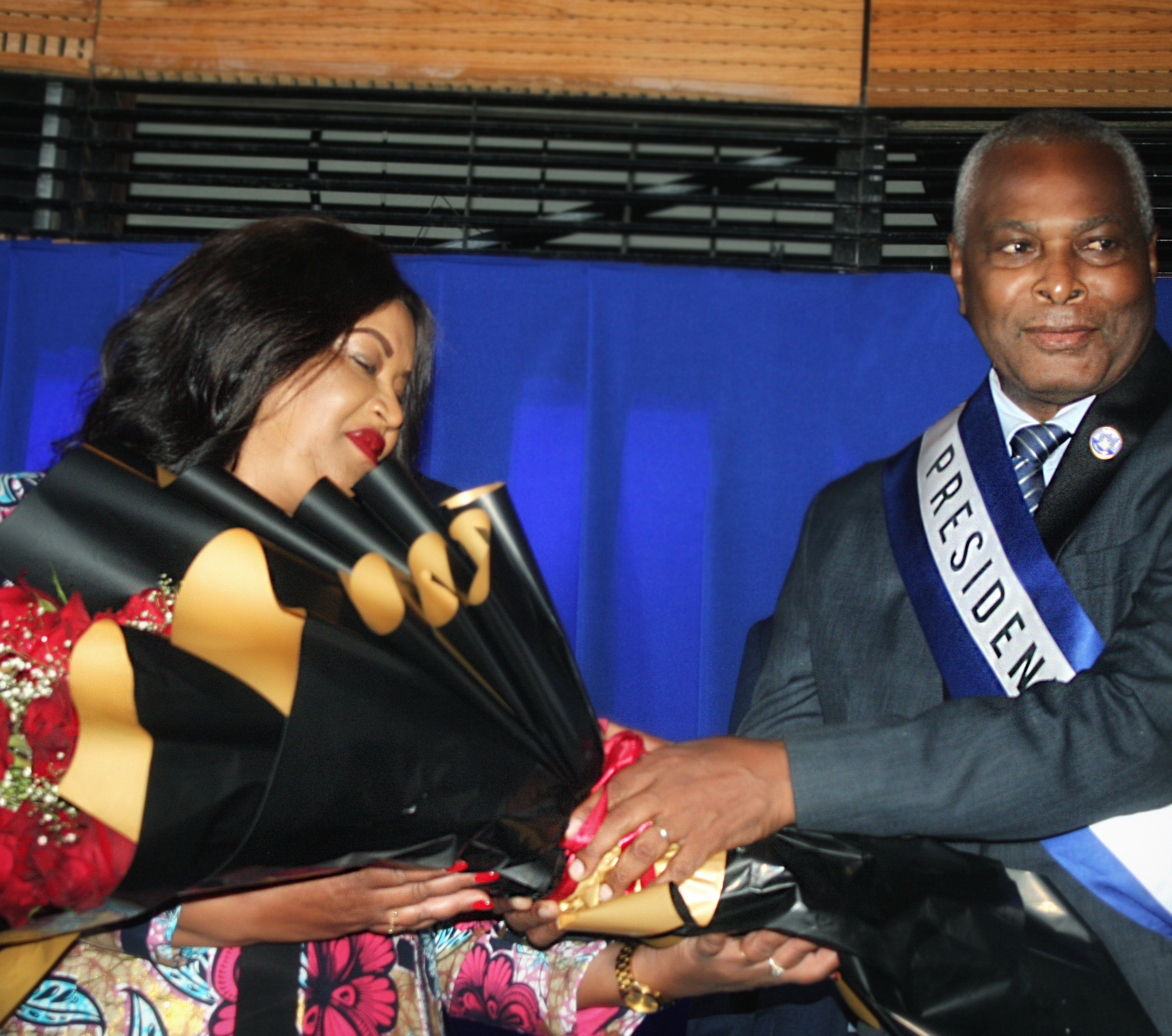 Abel Chivukuvuku and Wife Flowers