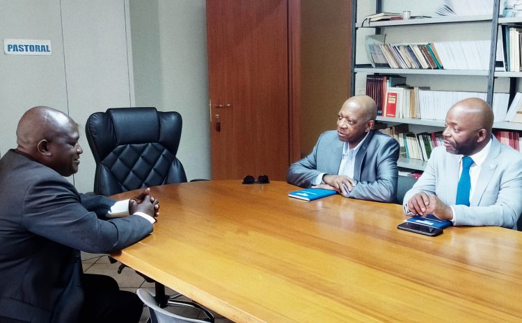  Jardo Muekalia visita Bispado de Saurimo