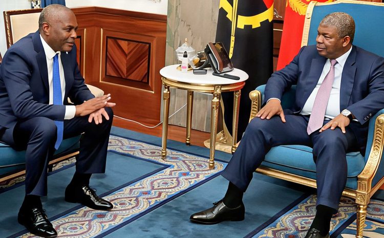  Presidente da República recebe Abel Chivukuvuku