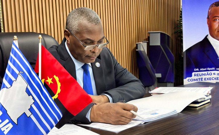  TC reconhece o Congresso do PRA-JA Servir Angola