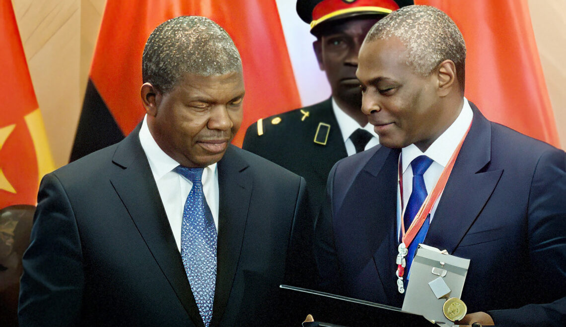 Abel Epalanga Chivukuvuku com Joao Lourenco